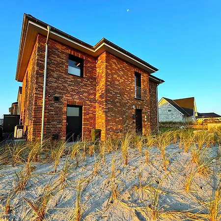 Haus Viking Mit 2 Ferienwohnungen Bjorn 4 Pers Und Floki 6 Pers Mit Duene Und Garten Büsum Extérieur photo
