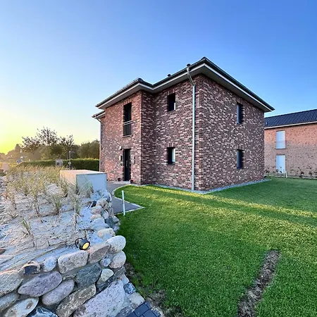 Haus Viking Mit 2 Ferienwohnungen Bjorn 4 Pers Und Floki 6 Pers Mit Duene Und Garten Büsum Extérieur photo