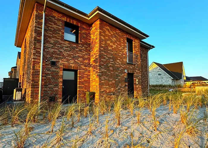 Haus Viking Mit 2 Ferienwohnungen Bjorn 4 Pers Und Floki 6 Pers Mit Duene Und Garten