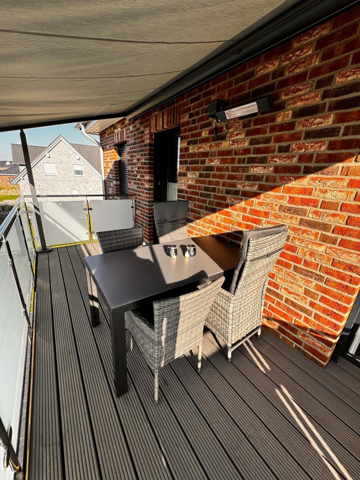 Haus Viking Mit 2 Bjorn 4 Pers Und Floki 6 Pers Mit Duene Und Garten * Büsum